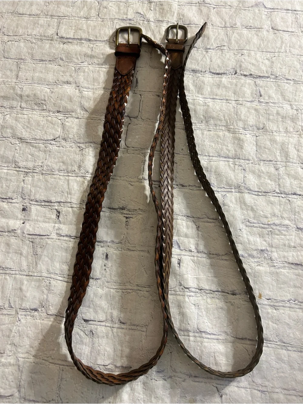 VINTAGE LOT OF (2) BROWN LEATHER BRAIDED BRASS BUCKLE MENS BELTS SIZE VTG 40